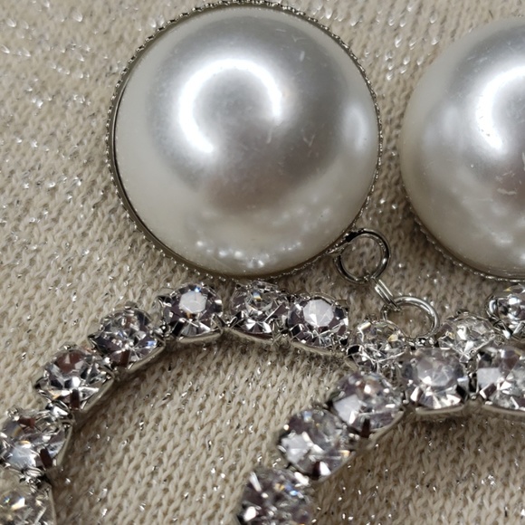 Faux Heart Statement Earrings - Picture 4 of 4